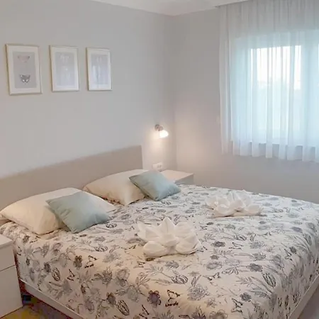 Valdebek With Pool Apartment