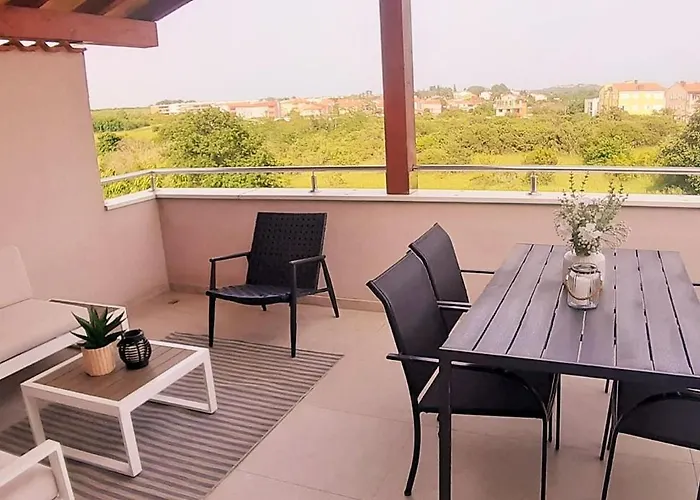 Valdebek With Pool Apartman Póla