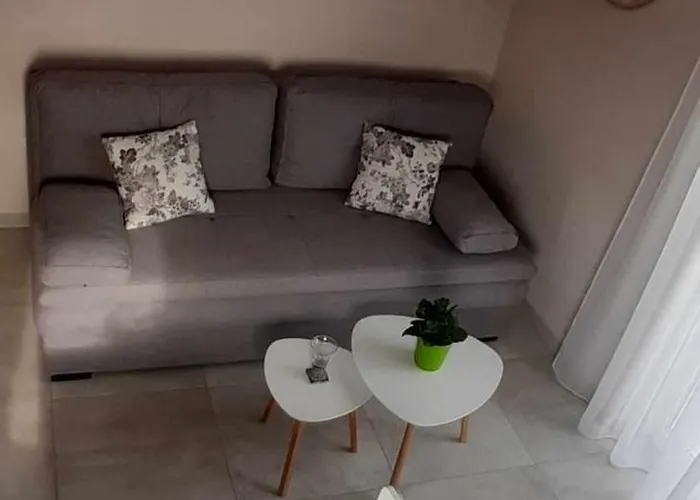 Valdebek With Pool Apartment *