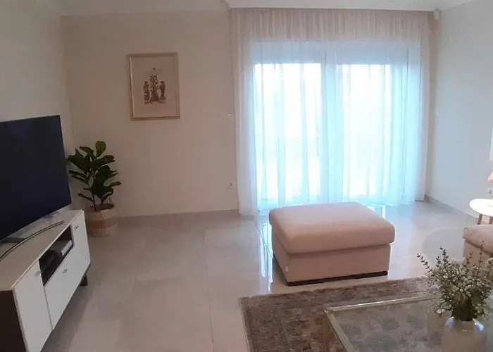 Apartment Valdebek With Pool *