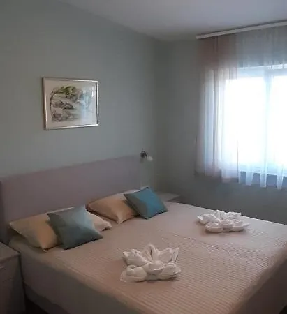 Valdebek With Pool *